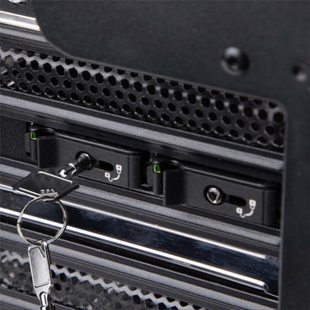 M.2 NVMe SSDドライブトレイ/M.2 NVMe SSD対応/ホットスワップ追加ドライブ用/鍵付きトレイ StarTech.com