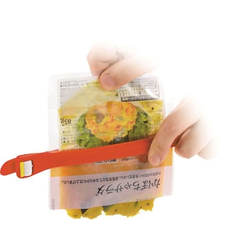 ベジクラ レトルトしぼりたカッター パール金属