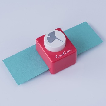 ミドルサイズクラフトパンチ イチョウ カール事務器