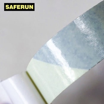 蓄光滑り止めテープ - セーフラン安全用品