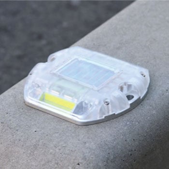 ソーラー充電自発光式縁石鋲 点橙虫Ⅲ 吾妻商会(AZUMA)