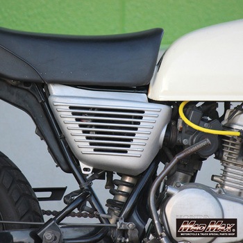 ホンダ エイプ50  アルフインカバー MAD MAX(マッドマックス)