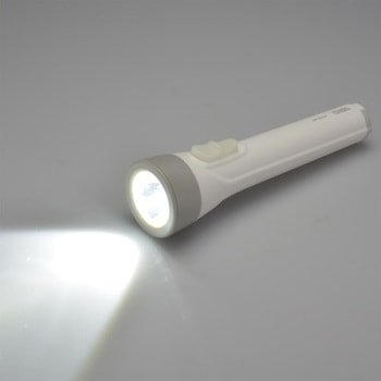 LED懐中ライト 単3形乾電池×2本付き 110Lm オーム電機