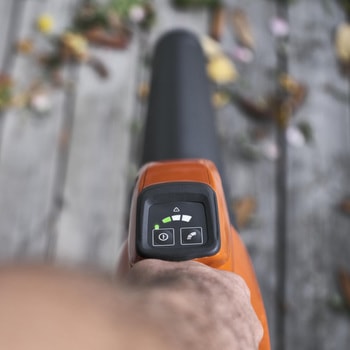 バッテリーブロワ ハスクバーナ