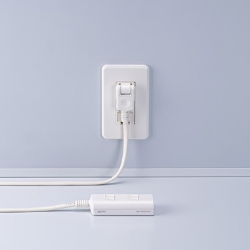 扉付タップ 安全 いたずら防止 感電事故防止 ほこり防止シャッター付 配線 180°回転式プラグ ELPA