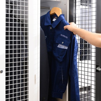 スチール家具工房 アパートスリム 仁張工作所