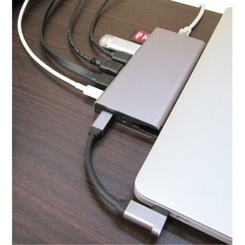 Type-C to マルチ Dock Hub アダプタ ケーブル収納タイプ Vodaview