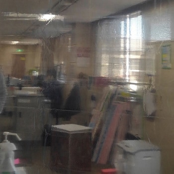 断熱カーテンライナー 明和グラビア