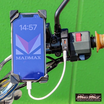 バイク用 スリムUSB電源 TYPE-A+TYPE-C 2ポート 防水キャップ付 MAD MAX(マッドマックス)