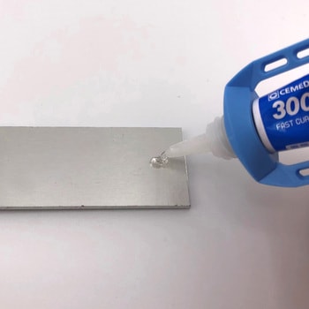 瞬間接着剤 3000ゼリー状速硬化 セメダイン