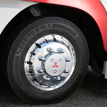 トラック・バス用 デザインカスタム鍛造ホイール ポリッシュ&マシニング Black Wolf(ブラックウルフ)