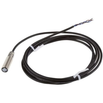 誘導型センサ RS Pro バレル形 検出範囲 2 mm 埋込型 - RS PRO