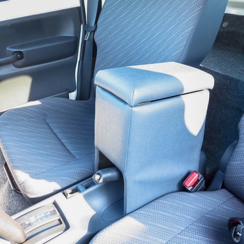 車種専用アームレスト 巧工房