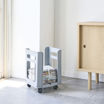 ニューズストッカー キャスター付 サンコープラスチック