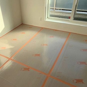 FKP300 床養生ボード F・KEEP 栄光加工紙 寸法900×1800mm 1箱(15 FKP300 床養生ボード F・KEEP 栄光加工紙 寸法900×1800mm 1箱(15
