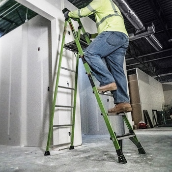 FRP上わく付き脚立 マイティーライト2.0 Little Giant