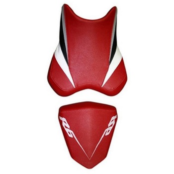 シートカバー YZF R6 レッド/ホワイト/ブラック/ホワイト レター (07) BAGSTER (バグスター)