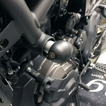 Bullet フレームスライダー Set MT-07 2014-2021 - STREET GBRacing (ジービーレーシング)
