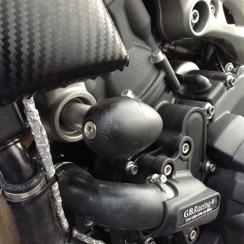 Yamaha MT09 2014 Bullet フレームスライダー LHS only - STREET GBRacing (ジービーレーシング)