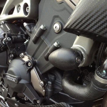 Yamaha MT09 2014 Bullet フレームスライダー RHS only - STREET - GBRacing (ジービーレーシング)