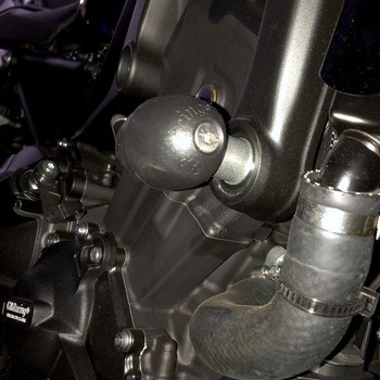 GB Racing Yamaha Bullet フレームスライダー 右手側 - XSR900 2015 - STREET GBRacing (ジービーレーシング)