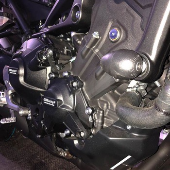 GB Racing Yamaha Bullet フレームスライダー 右手側 - XSR900 2015 - STREET GBRacing (ジービーレーシング)