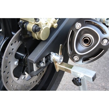 リアスタンドマウントキャリア ブラックアノダイズド Yamaha YZF-R 125 (2008-2018) GSG Mototechnik (GSGモトテクニック)