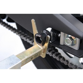 リアスタンドマウントキャリア ブラックアノダイズド Yamaha MT-125 (2014-2019) GSG Mototechnik (GSGモトテクニック)