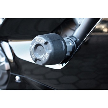 クラッシュパッドセット アタッチメント ブラックアノダイズド Yamaha R7 (2022 -) GSG Mototechnik (GSGモトテクニック)