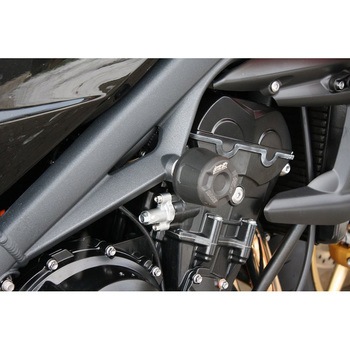 クラッシュパッドセット アダプター アルミ ブラックアノダイズド Triumph ストリートトリプル 675 / 675 R (2009-2012) ネジ止め GSG Mototechnik (GSGモトテクニック)