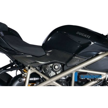 カーボンパーツ シートサイドパネル 右側 ILMBERGER (イルムバーガーカーボンパーツ)