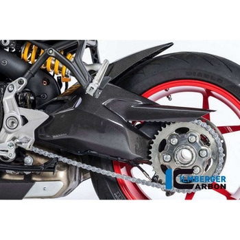 カーボンパーツ スイングアームカバー グロスカーボン - Ducati Supersport 939 ILMBERGER (イルムバーガーカーボンパーツ)