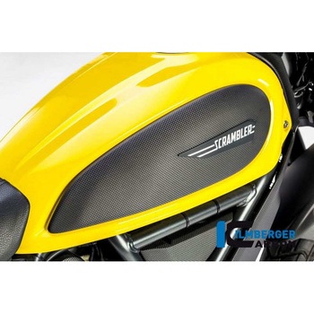 カーボンパーツ タンクカバー 右 マット Ducati Scrambler &apos；16 - ILMBERGER (イルムバーガーカーボンパーツ)