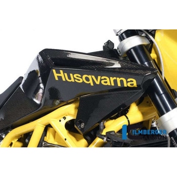 カーボンパーツ フェアリングサイドパネル 右側 カーボン - Husqvarna 900 / 900 R ILMBERGER (イルムバーガーカーボンパーツ)