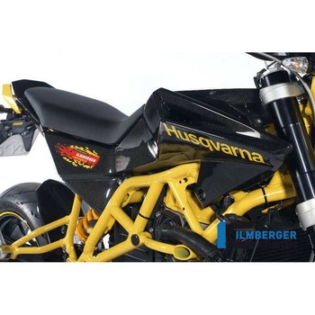 カーボンパーツ フェアリングサイドパネル 右側 カーボン - Husqvarna 900 / 900 R ILMBERGER (イルムバーガーカーボンパーツ)