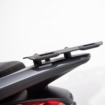 Pare-brise ISOTTA Fumé Pour Piaggio Beverly 300-400 HPE (2021 Et Plus) - 3 Mm D'épaisseur, Avec Fixations