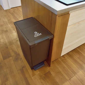 スライドペダルペール45L 東谷