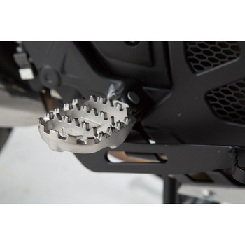 フットレストキット シルバー NC700S/X NC750S/X クロスランナー Crosstourer - SW-MOTECH (エスダブリューモテック)