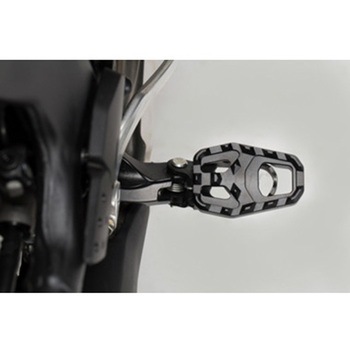 フットレストエクステンション ブラック Honda CRF 1000 L Africa Twin (15-) SW-MOTECH (エスダブリューモテック)
