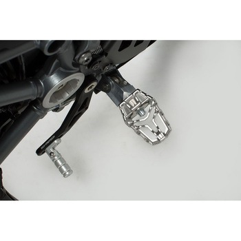 EVO フットレストキット Tiger 1050 (06-) R1200R (11-) RnineT (14-).  FRS.11.112.100 - SW-MOTECH (エスダブリューモテック)