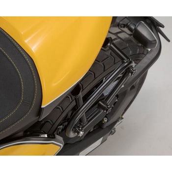 SLC サイドキャリア 左側 Ducati スクランブラー models (18-). SW-MOTECH (エスダブリューモテック)