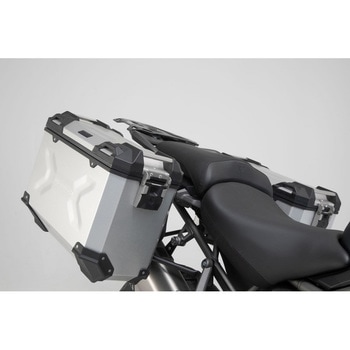PRO サイドキャリア ブラック Triumph Tiger 1200 models (11-). SW-MOTECH (エスダブリューモテック)