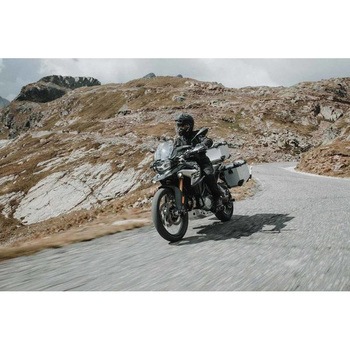 TRAX ADV アルミ ケースシステム シルバー 37/45 l. Moto Guzzi V85 TT (19-). SW-MOTECH (エスダブリューモテック)
