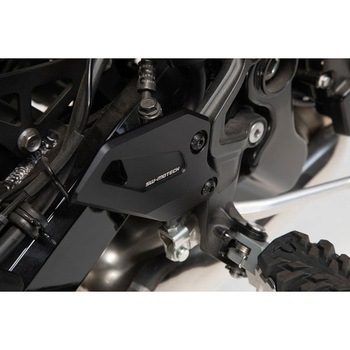 ヒールガード -ブラック- Kawasaki Z900RS/ Cafe (17-). SW-MOTECH (エスダブリューモテック)