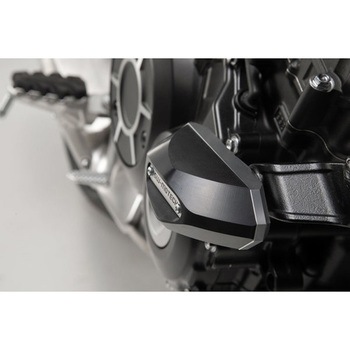 フレーム用スライダーセット ブラック Honda CB 1000 R (18-). SW-MOTECH (エスダブリューモテック)
