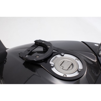 EVO タンクリングブラック Yamaha Niken (18-). - SW-MOTECH (エスダブリューモテック)