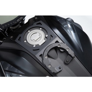 EVO タンクリング -ブラック- Yamaha MT-07 (18-). SW-MOTECH (エスダブリューモテック)