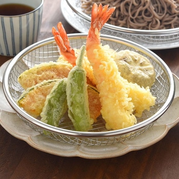 お皿のザル アーネスト