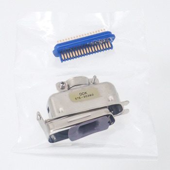 57Eシリーズ ノイズ対策品半田付プラグコネクタ フジクラ(旧DDK/第一電子工業)