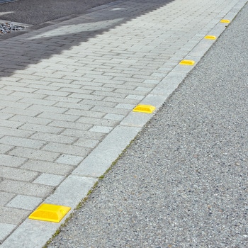 道路鋲 反射式タイプ モノタロウ 寸法100×100×20mm - 【通販モノタロウ】